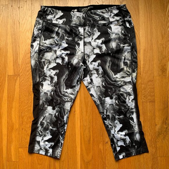 Avia Pants - Avia Capris Black Tie Dye Leggings Womens XL